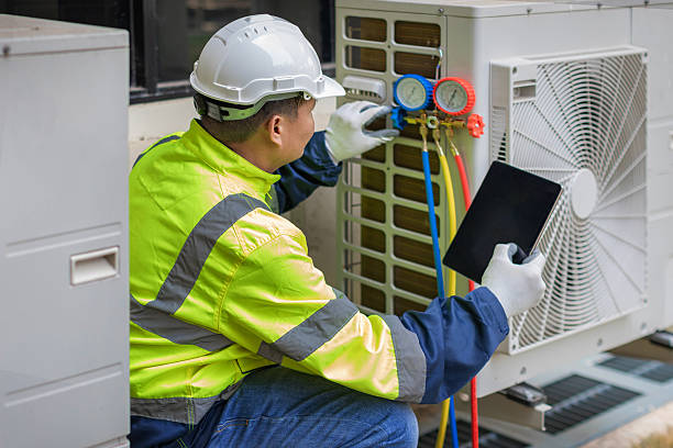 Professional Hvac technician working in Hathorne, MA
